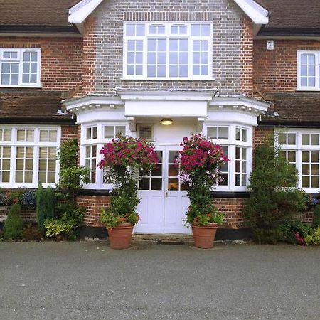The Royal Standard Guest House Virginia Water Esterno foto