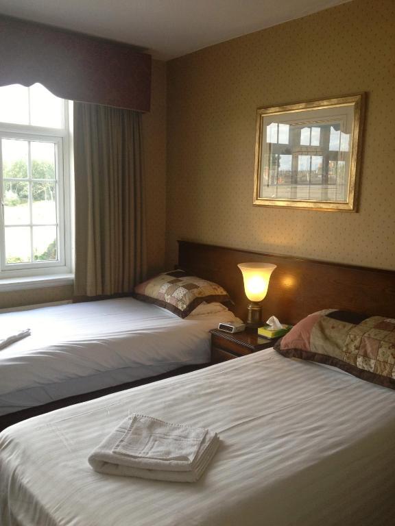 The Royal Standard Guest House Virginia Water Camera foto